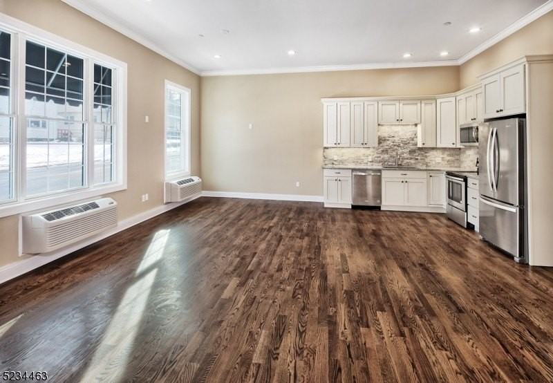 27 Central Ave #A - Photo 3 of 15