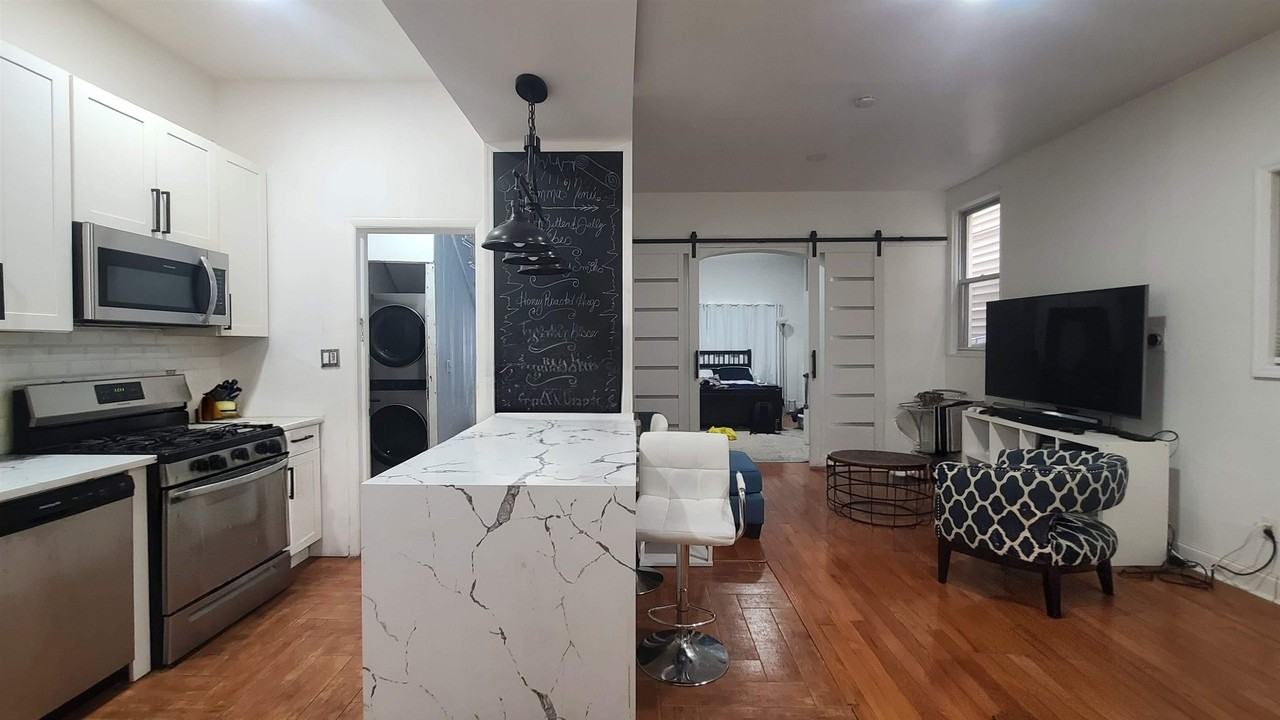 311 3rd St #1 - Photo 6 of 19