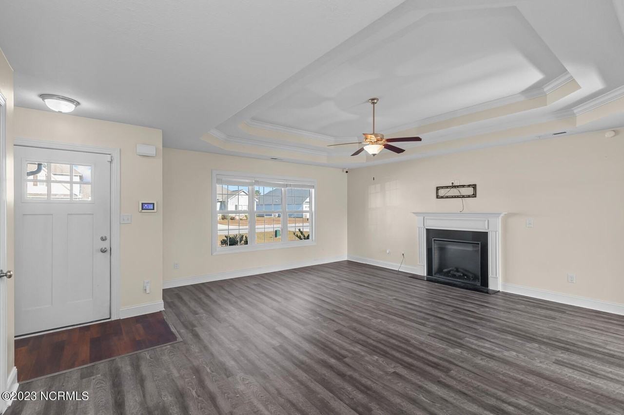 207 Messenger Ct - Photo 6 of 34