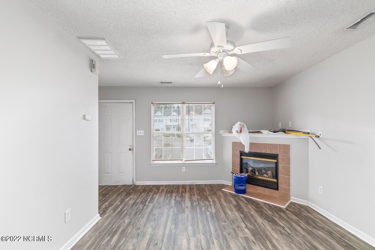 103 Woodlake Ct - Photo 5 of 26