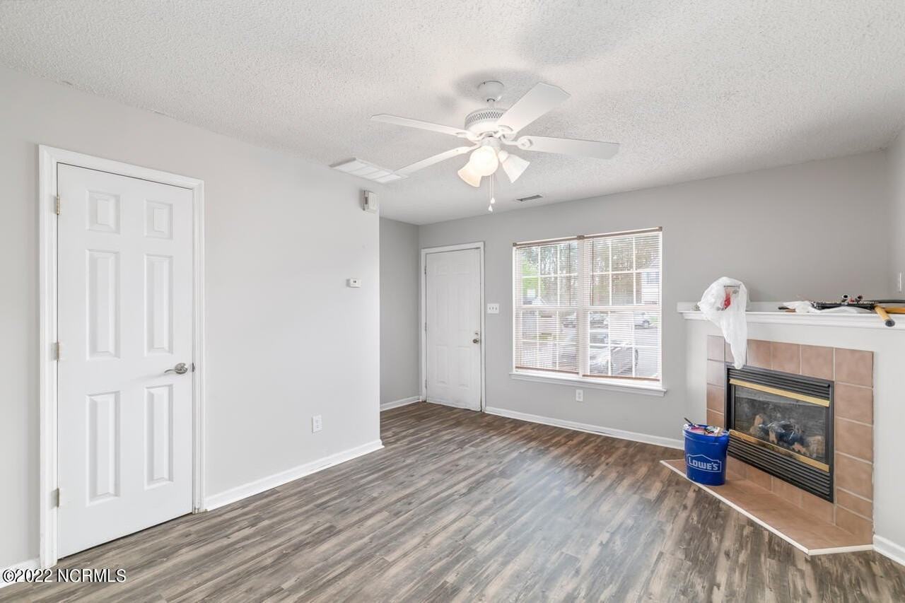 103 Woodlake Ct - Photo 6 of 26