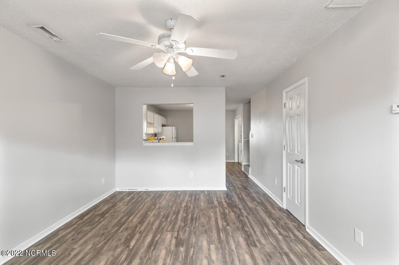 103 Woodlake Ct - Photo 7 of 26