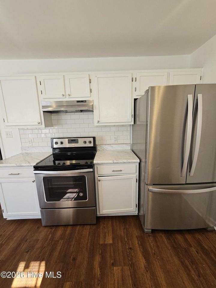 403 Somerset Cv - Photo 7 of 17