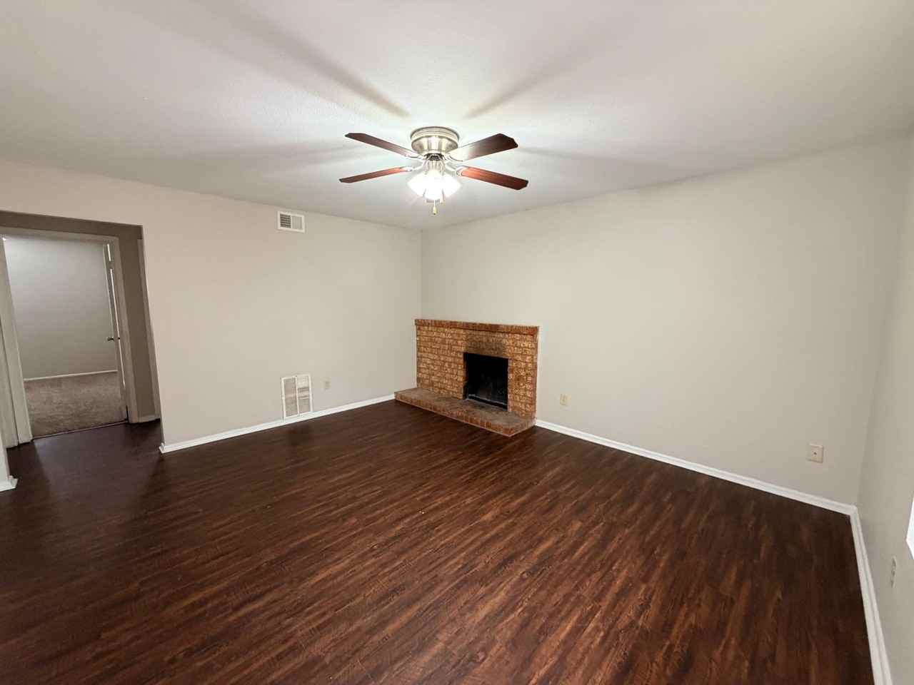 3302 Salisbury Ave Apt B #B - Photo 3 of 14