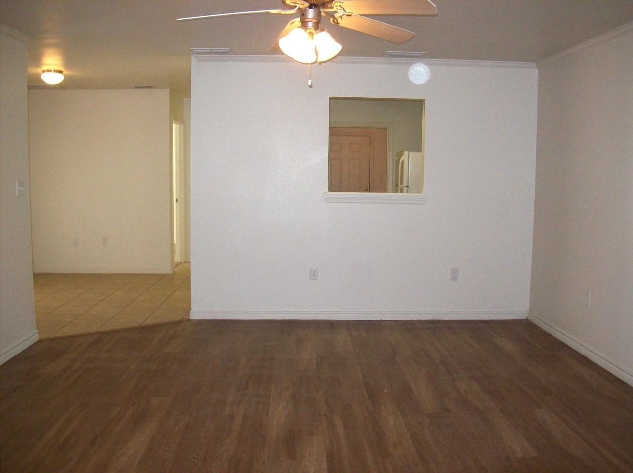 803 N Bangor Ave Apt A #A - Photo 2 of 14