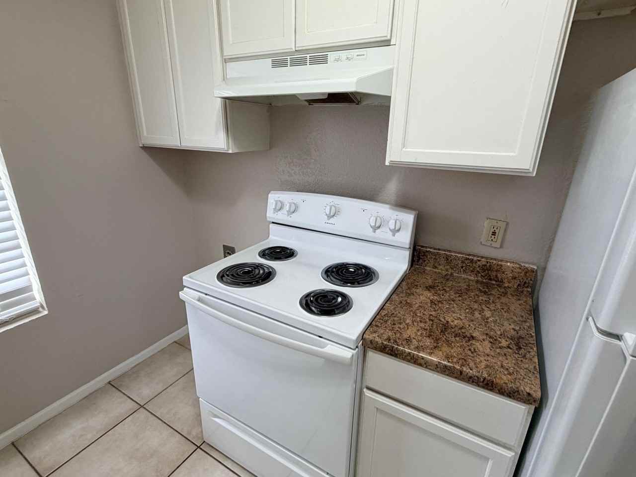 3302 Salisbury Ave Apt C #C - Photo 6 of 11