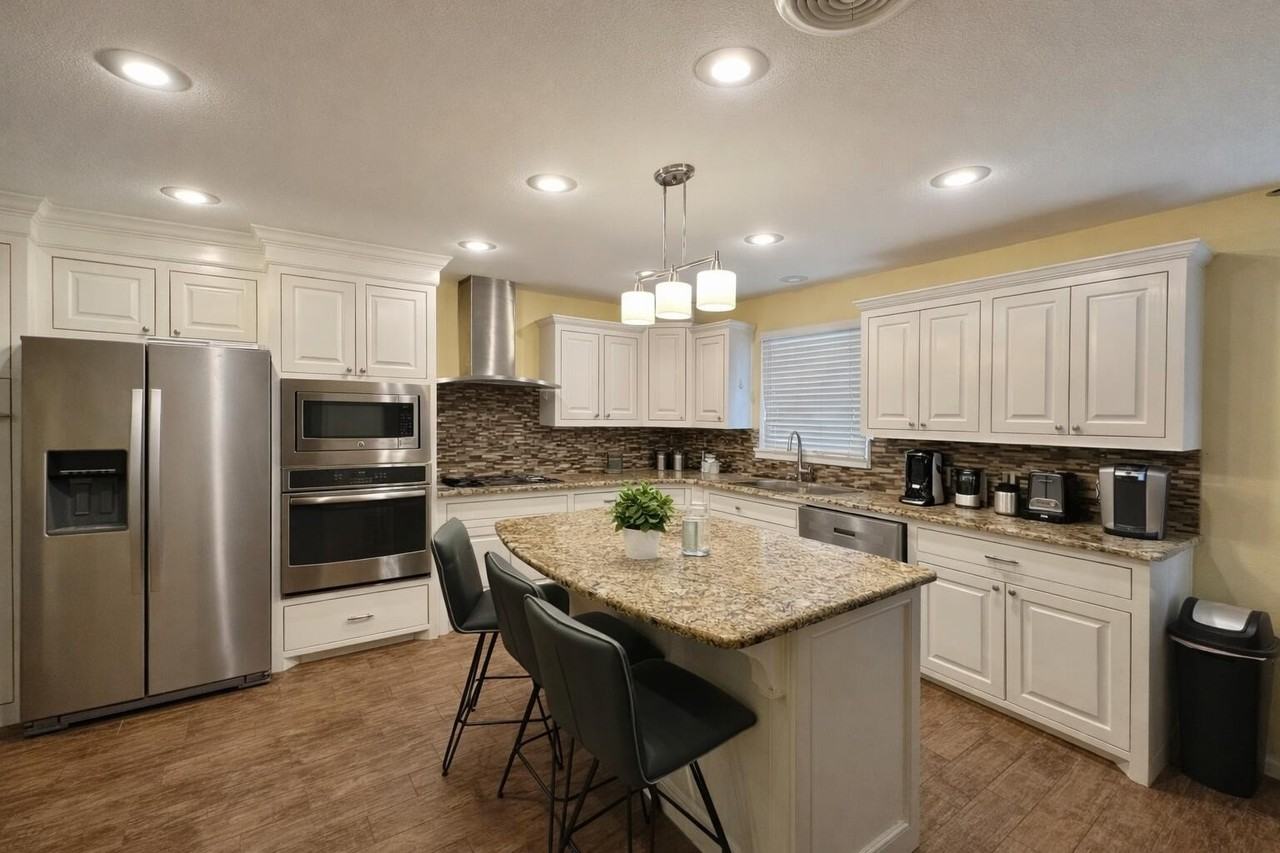 3601 45th St - Photo 7 of 16