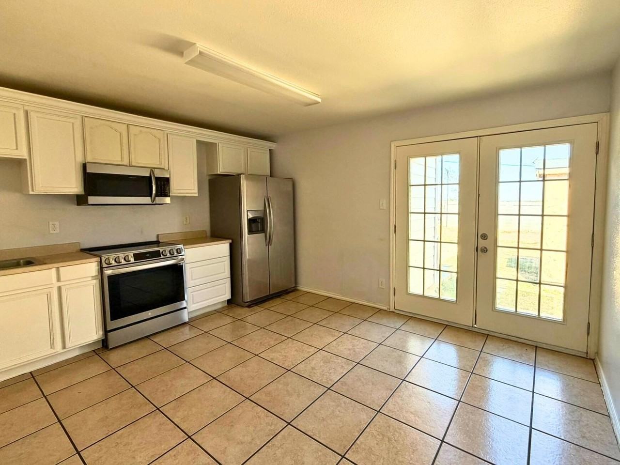 4435 Exodus Dr - Photo 7 of 20