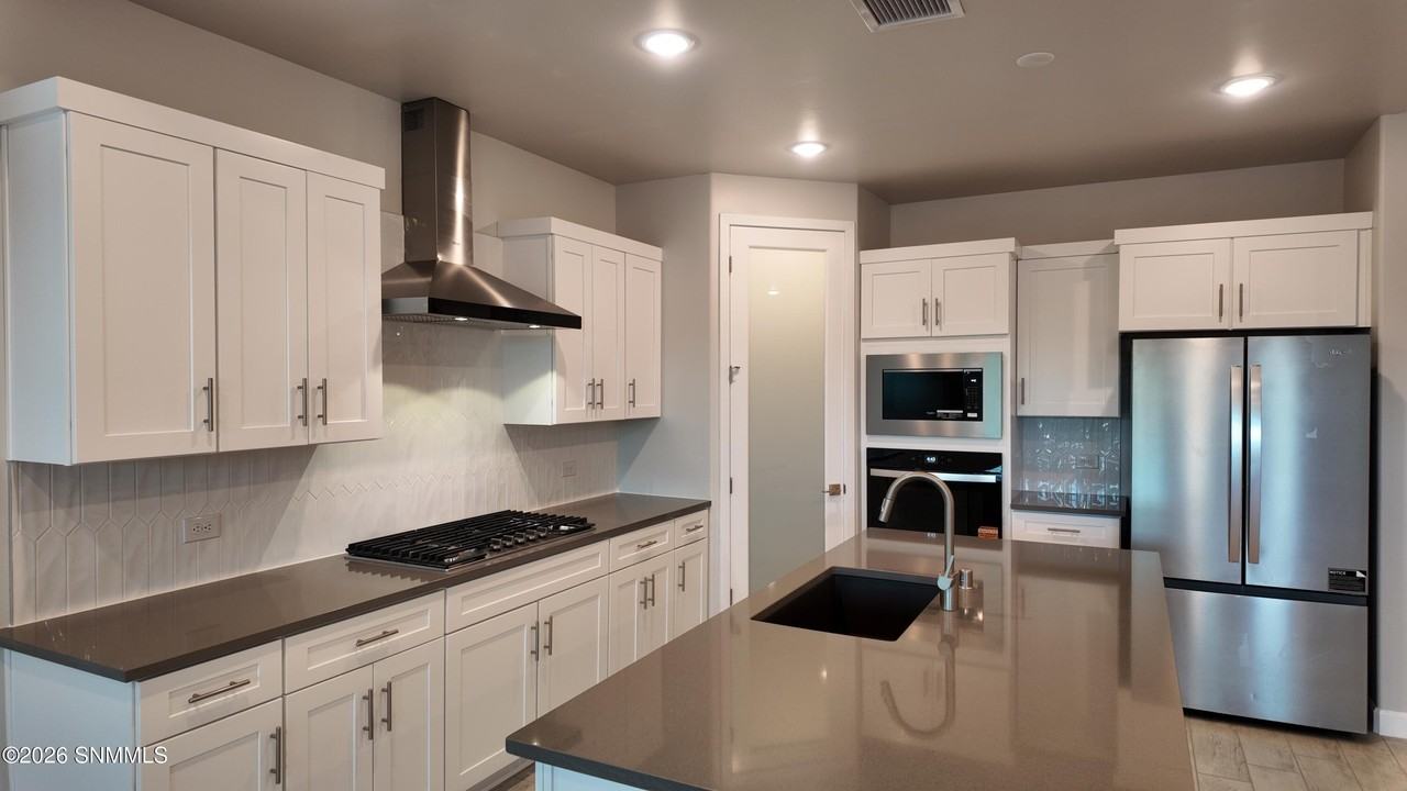 150 Pinos Altos Trl - Photo 5 of 24