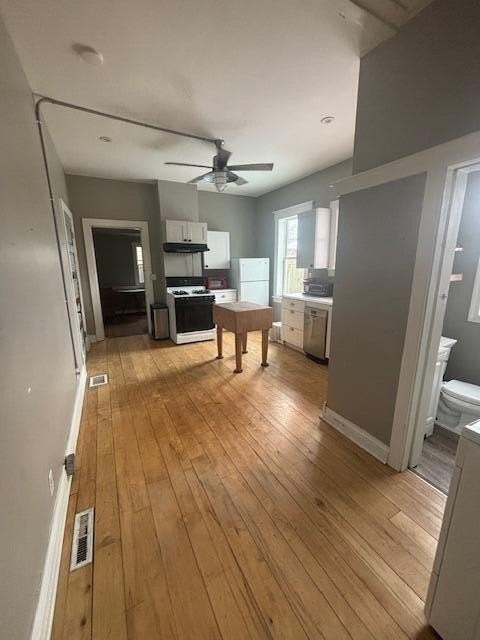 1002 Aurora Ave Apt 2 #2 - Photo 3 of 8