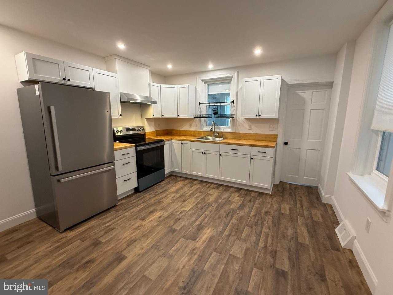 601 Hawley St - Photo 7 of 13