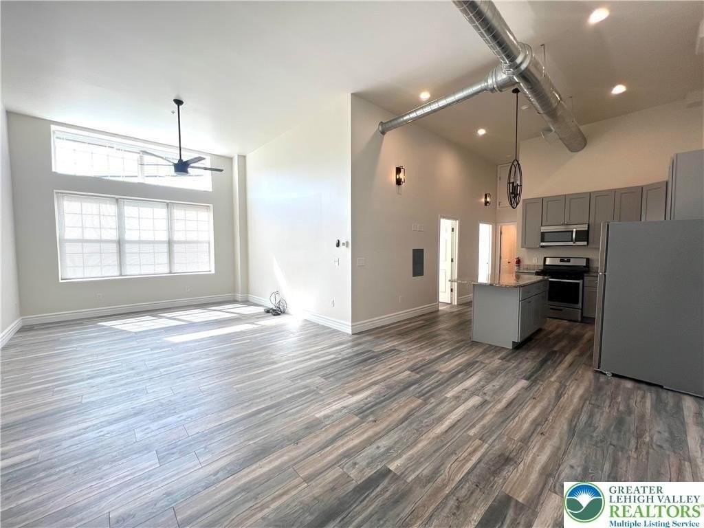 374 W Main St Apt 106 #106 - Photo 2 of 30