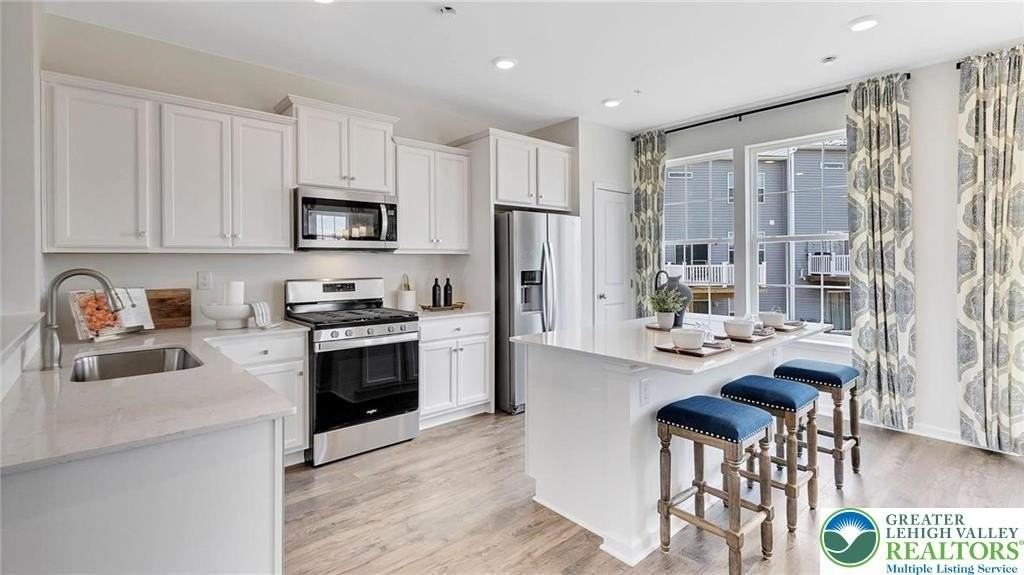 1130 Meadowlark Dr - Photo 2 of 29