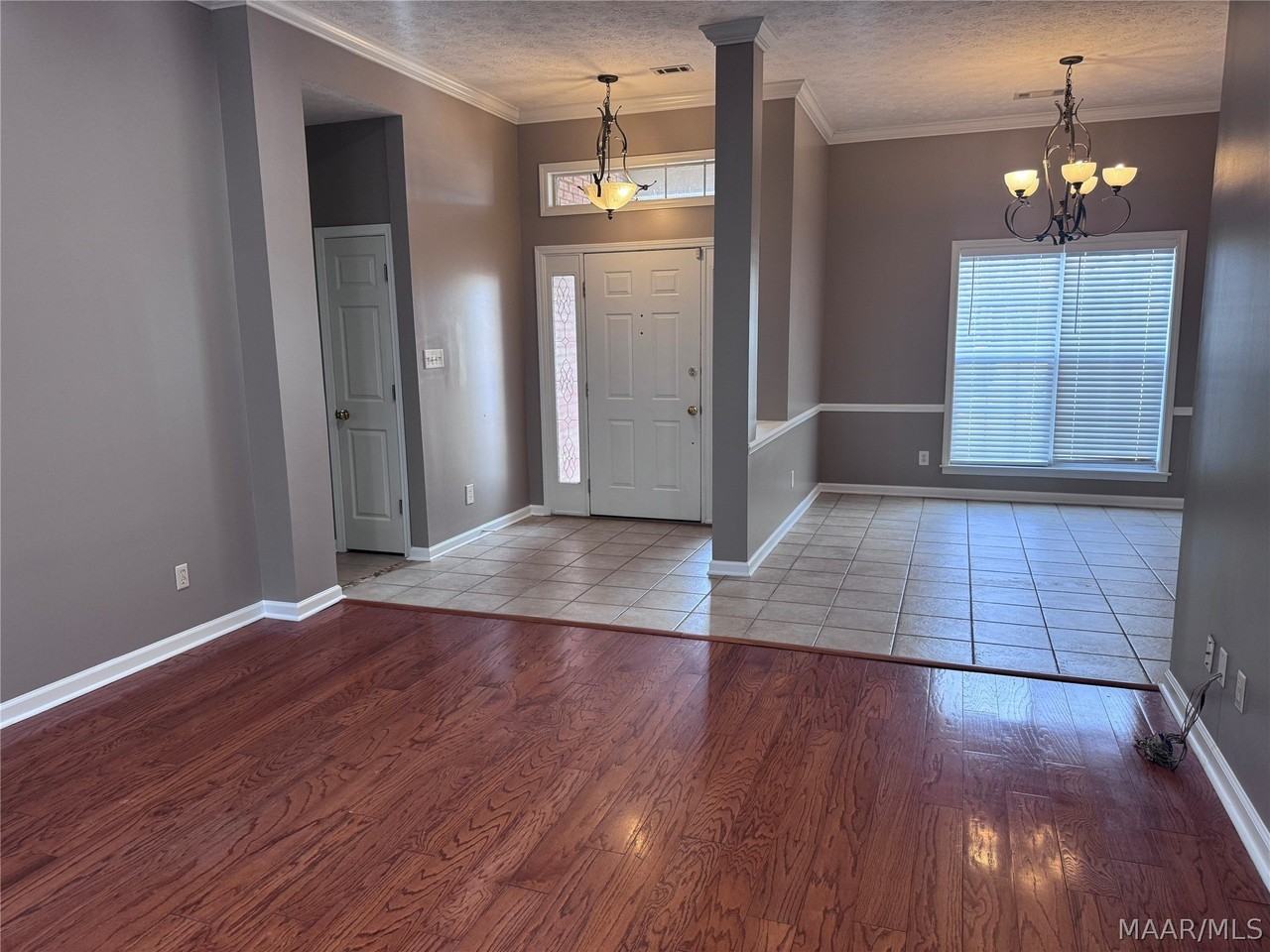 1924 Dundee Dr - Photo 5 of 37