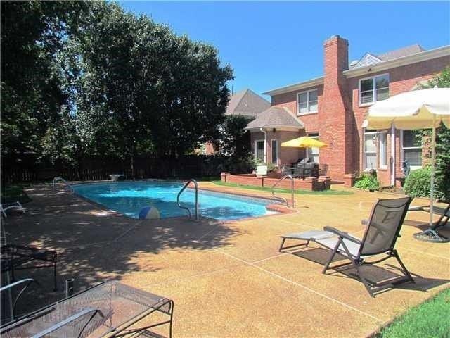 1440 Asbury Dr - Photo 4 of 14