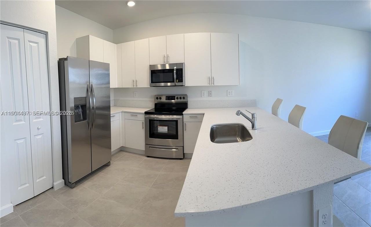 11767 Sw 246th Ter - Photo 3 of 15