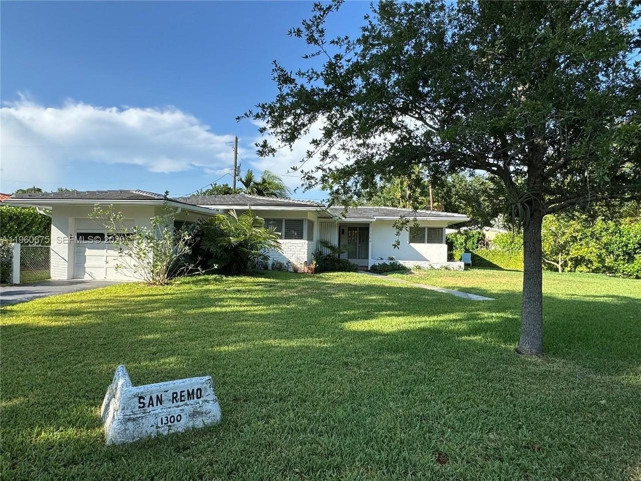 1309 San Remo Ave - Photo 3 of 19