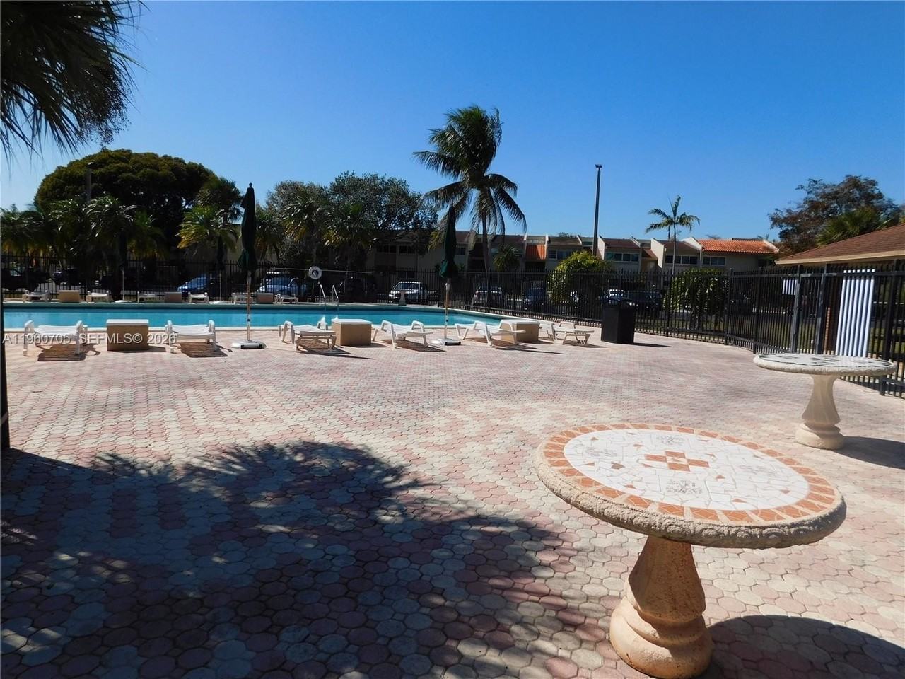 14211 Sw 62nd St #14211 - Photo 6 of 30