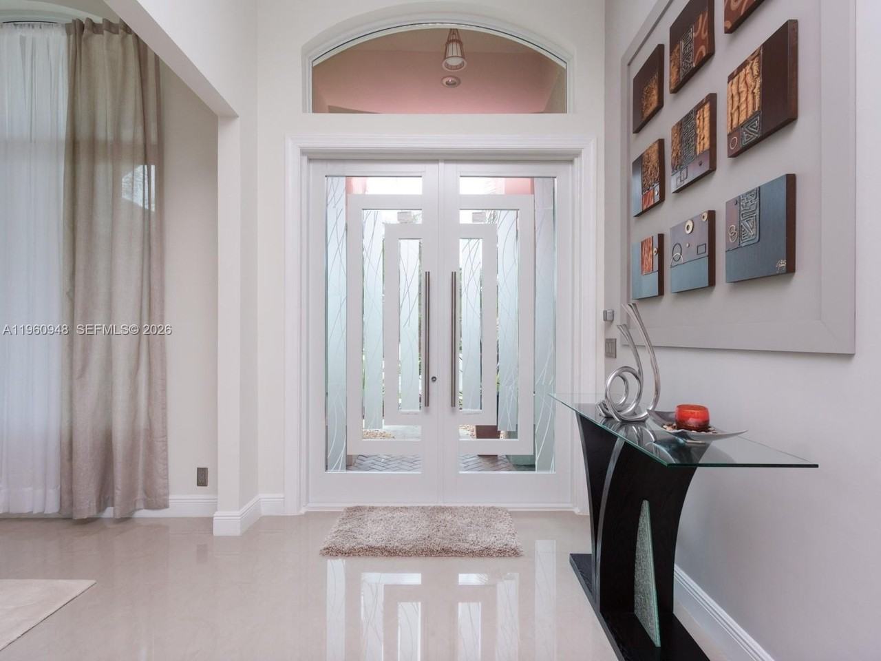 2550 Jardin Mnr - Photo 6 of 50