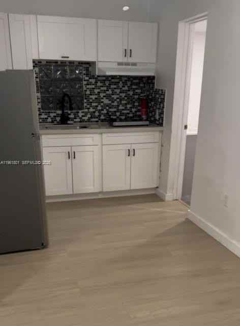 252 E 36th St #A - Photo 2 of 4