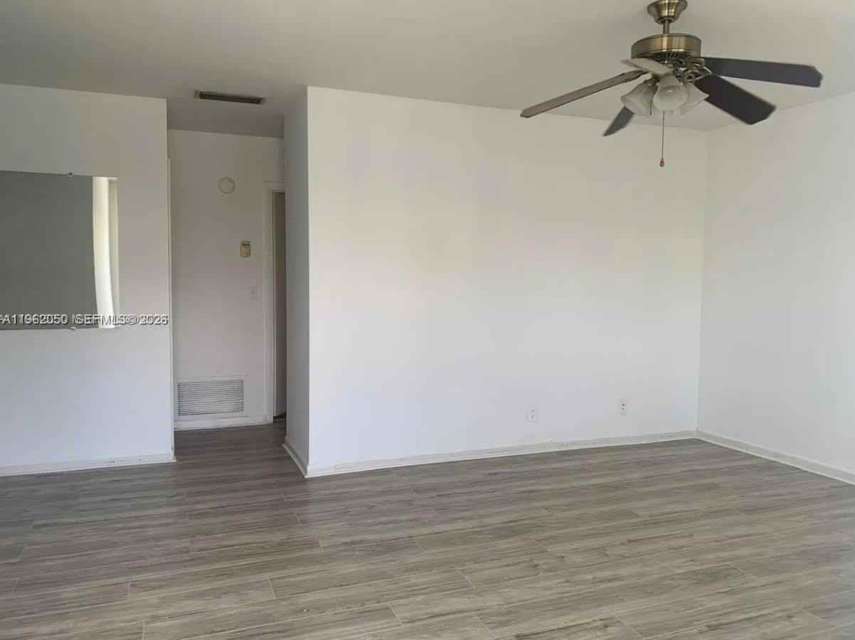 637 Ne 6th Ct #K - Photo 2 of 12