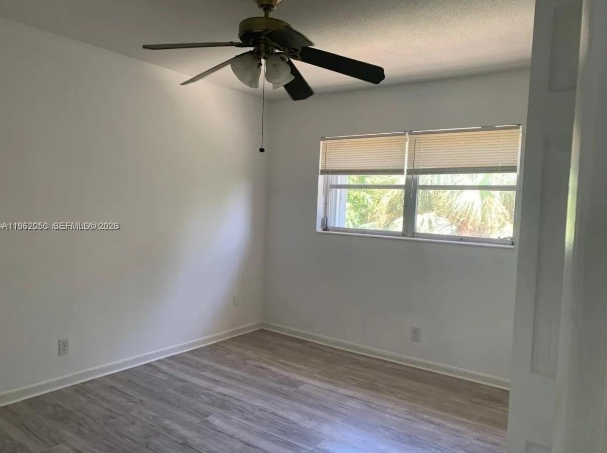 637 Ne 6th Ct #K - Photo 7 of 12