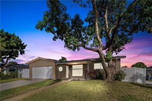 featured image of 2101 N 52nd Ave #2101