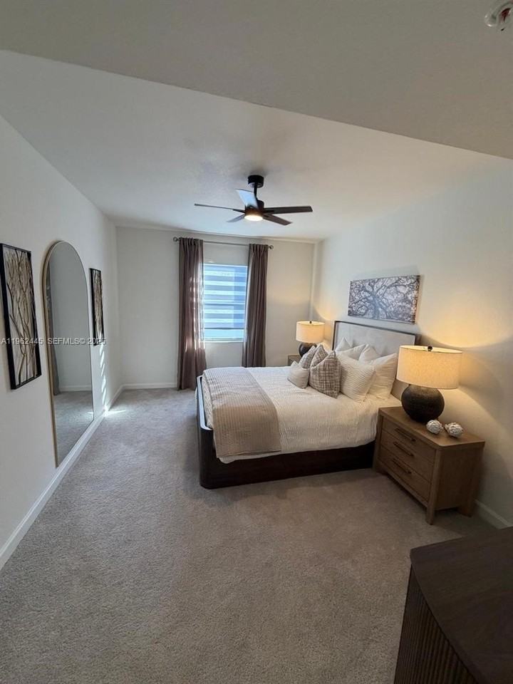 12486 Sw 248th St #12486 - Photo 7 of 11