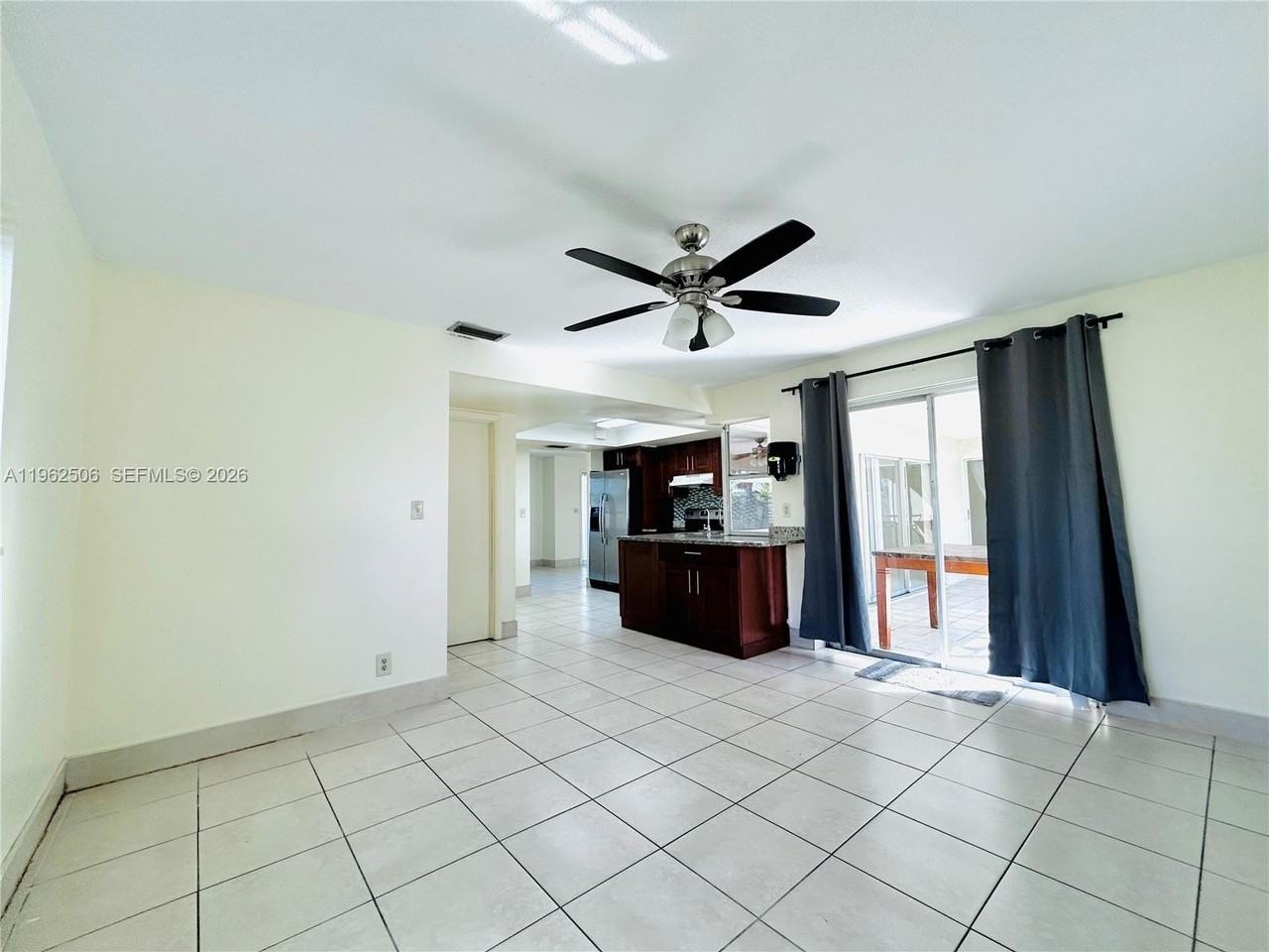 6624 Nw 2nd St - Photo 7 of 28