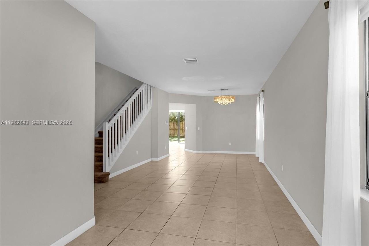 11770 Sw 251st St - Photo 3 of 42