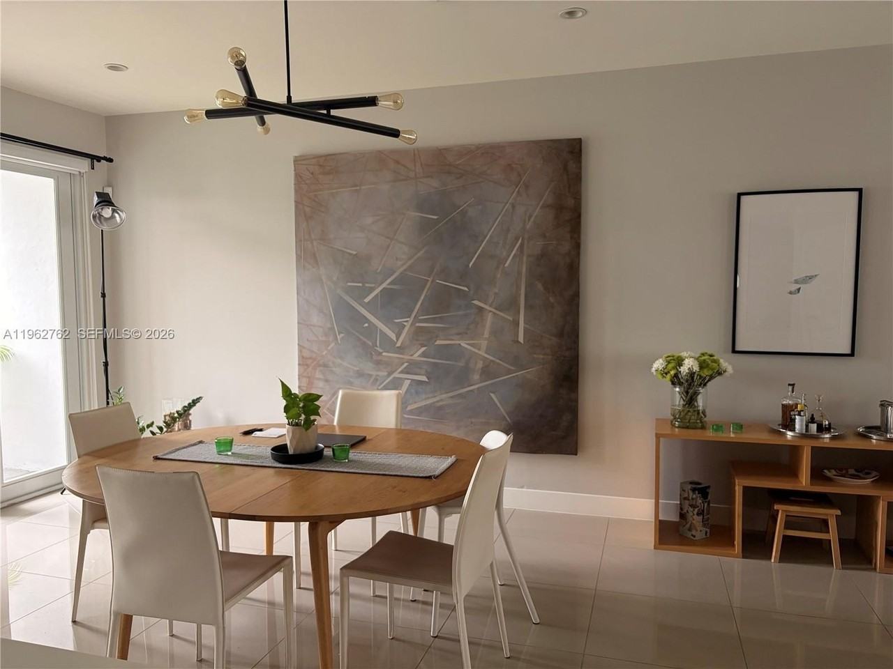 10416 Nw 66th St - Photo 6 of 50