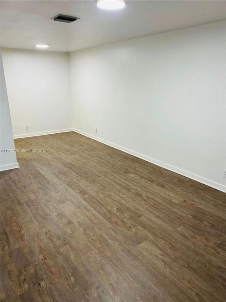 5820 Nw 23rd St #5820 - Photo 5 of 13