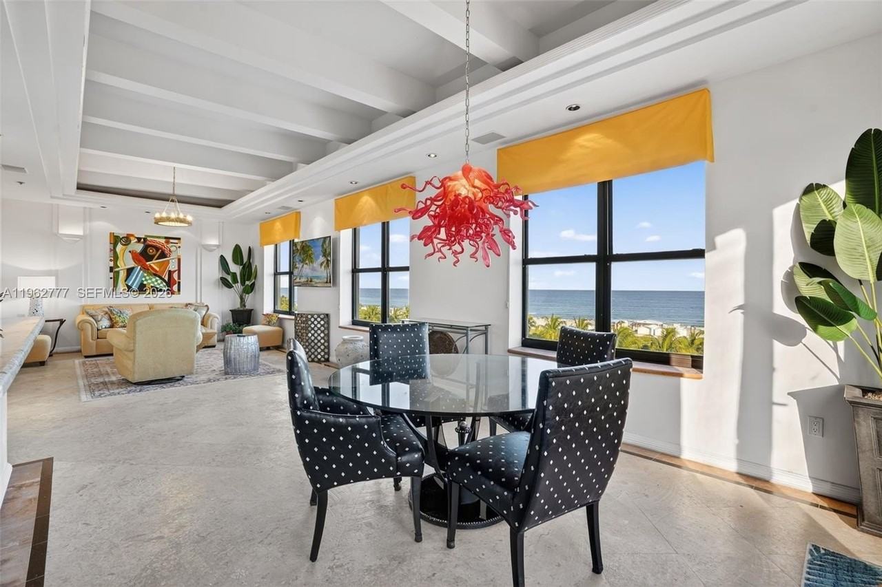 1330 Ocean Dr #R7C - Photo 5 of 30