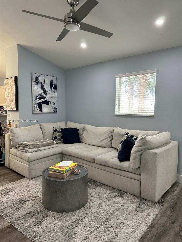 2298 Nw 78th Ave #201 - Photo 3 of 14