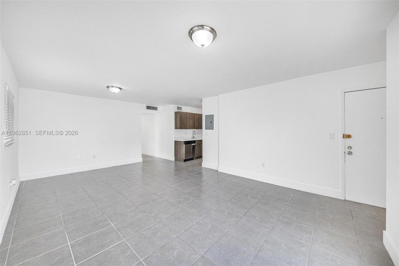 740 81st St #2 - Photo 3 of 26