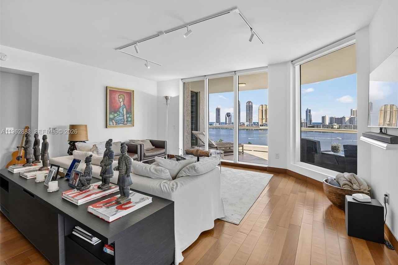 6000 Island Blvd #1208 - Photo 6 of 50