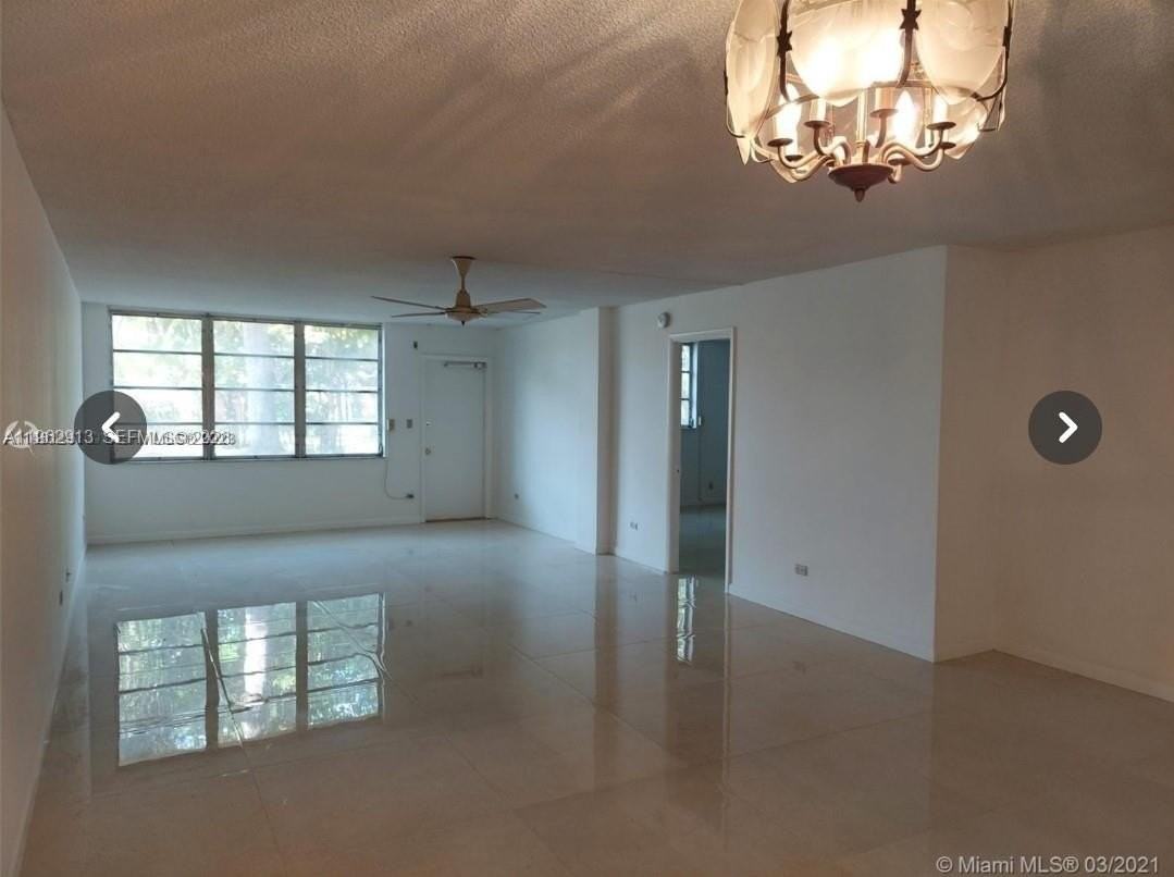 445 Ne 195th St #127 - Photo 2 of 21