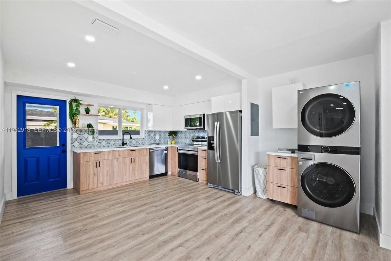 3317 N Andrews Ave #1 - Photo 6 of 21