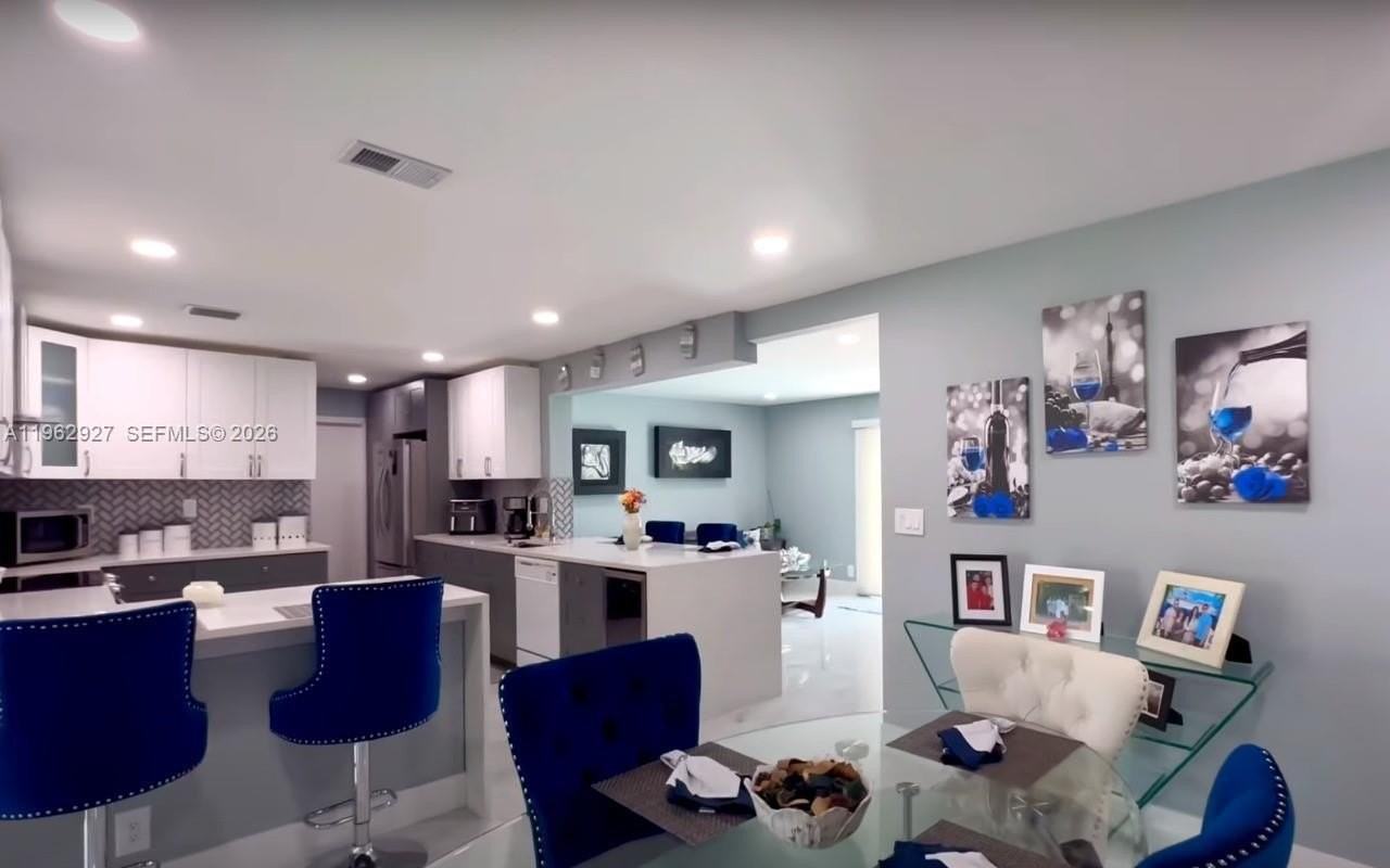 8275 Shadow Wood Blvd #0 - Photo 7 of 17