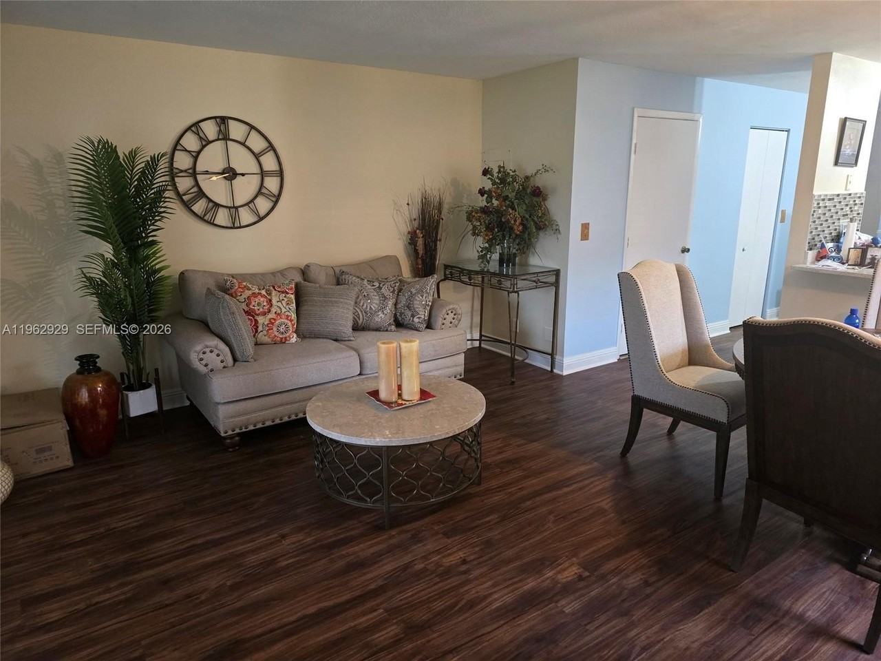 3945 Kamena Ct - Photo 4 of 14