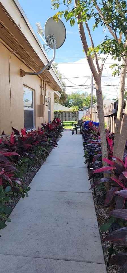 1025 Nw 3rd Ave #1 - Photo 2 of 12