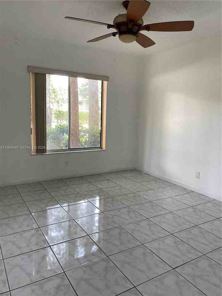 14168 Sw 93rd Ln #14168 - Photo 7 of 15