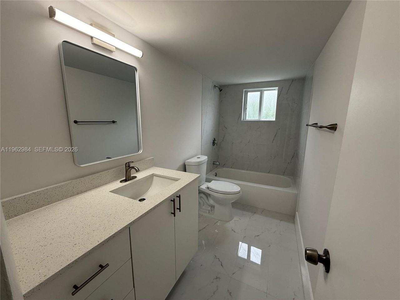 3626 Ne 168th St #506 - Photo 4 of 11