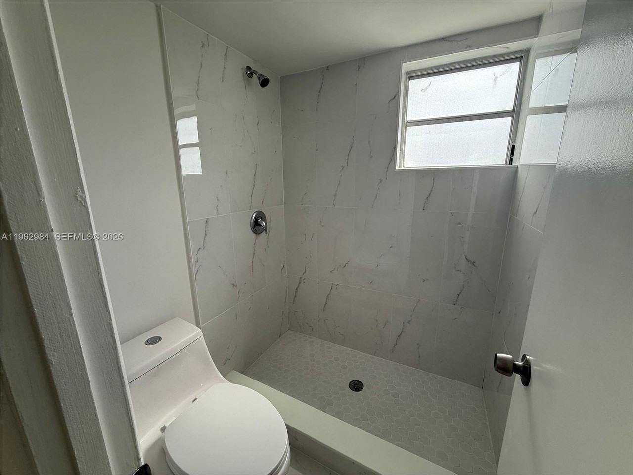 3626 Ne 168th St #506 - Photo 7 of 11