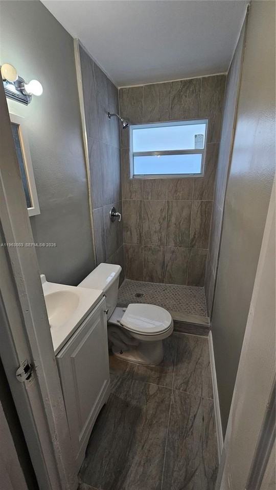 6204 Dewey St #1 - Photo 7 of 9