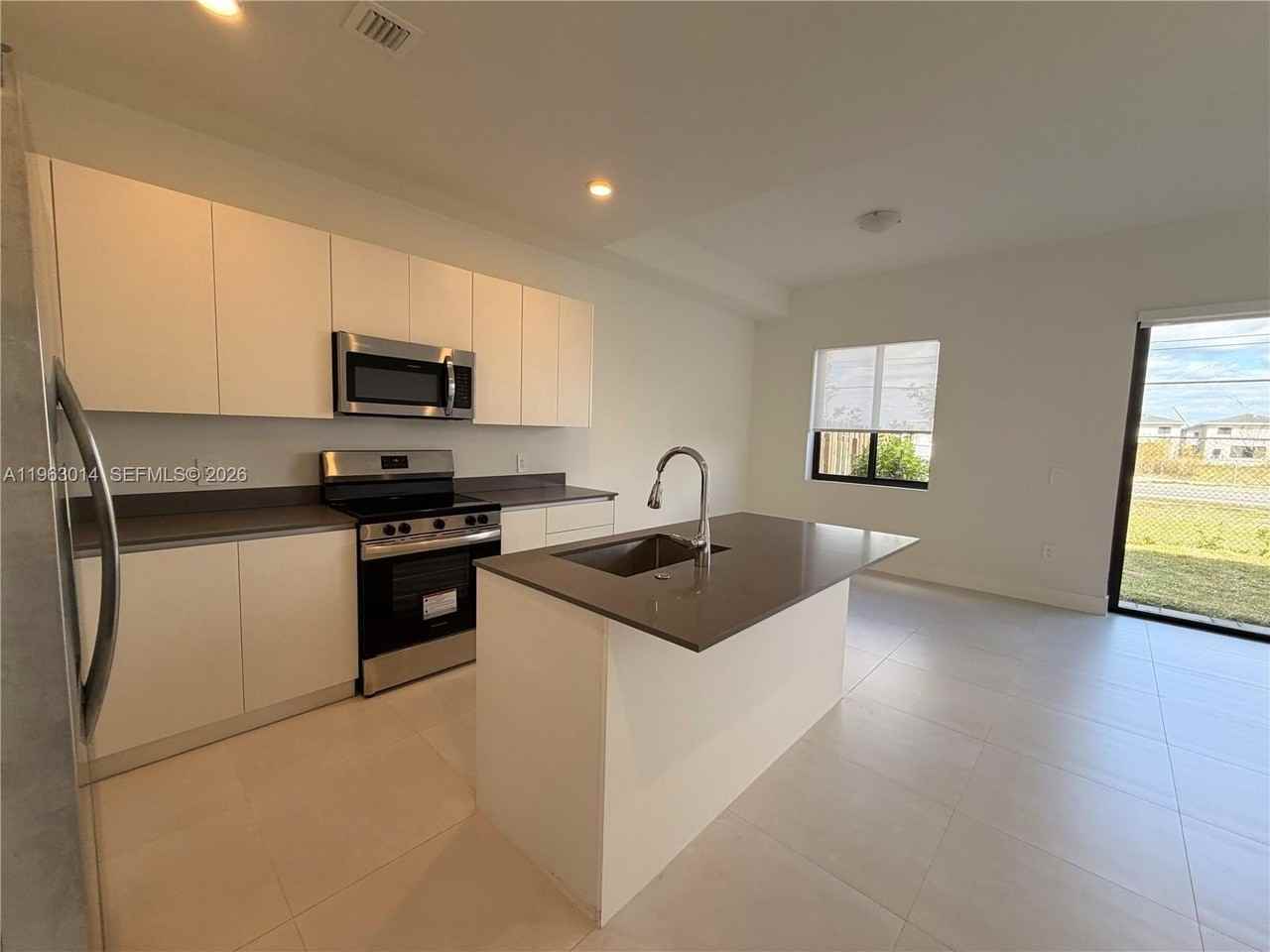 18977 Sw 344th Ter - Photo 4 of 18