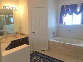 1904 Se 23rd Ave #1904 - Photo 1 of 1