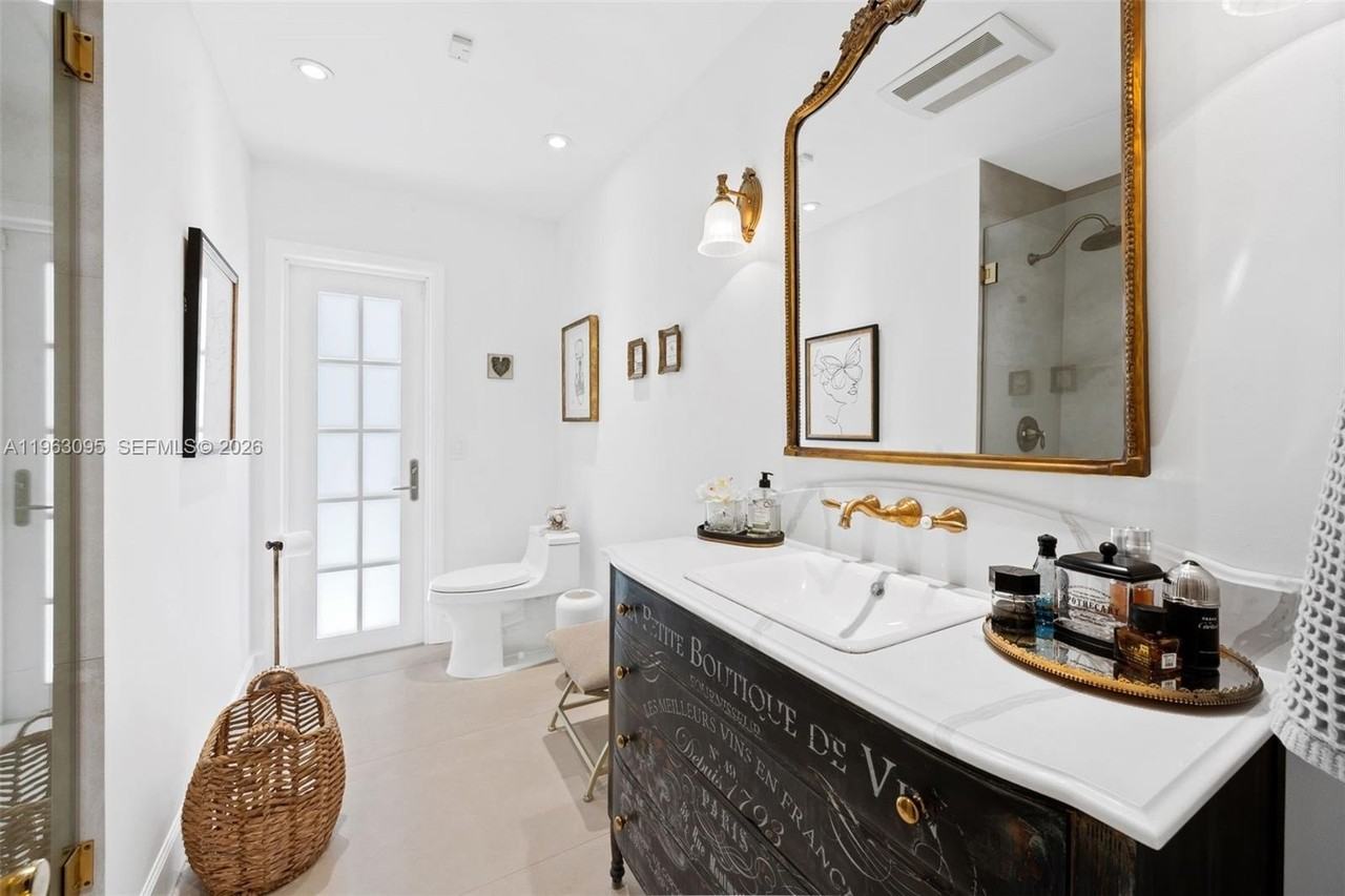 9980 Sw 128th St #9980 - Photo 4 of 48