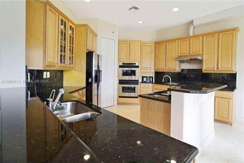 7061 Nw 113th Ct #7061 - Photo 7 of 20