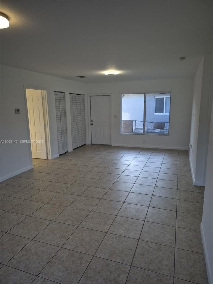 2155 Nw 64th St #2155 - Photo 7 of 16